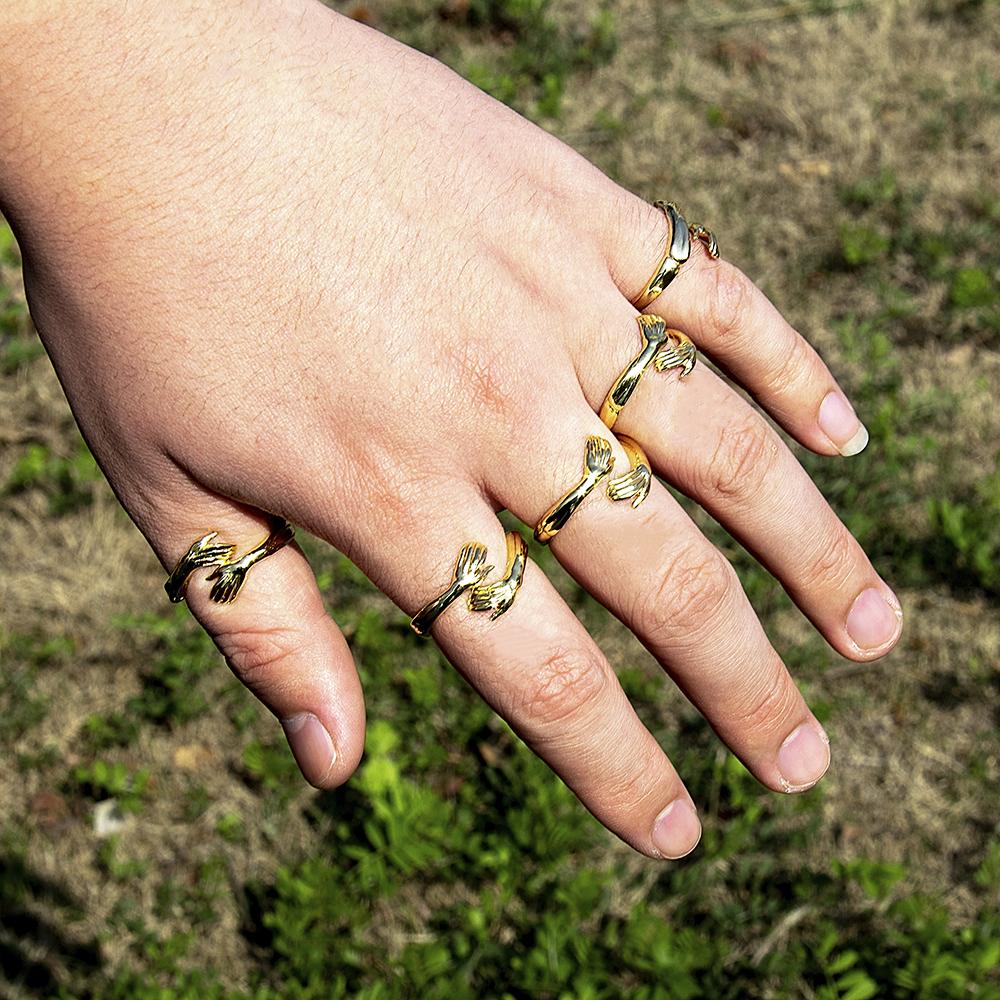 Couple Hug Ring - Image 4