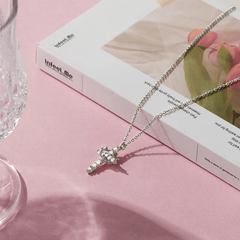 Crown & Cross Pendant Choker Necklace - Image 3
