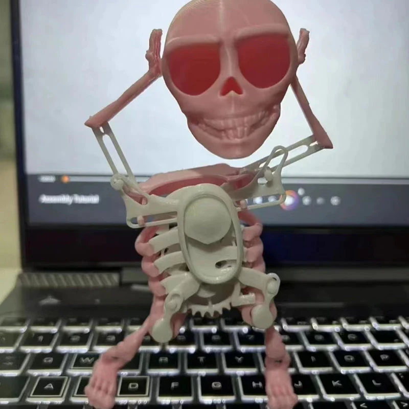Dancing and Swinging 3D Skull Toy - Image 6