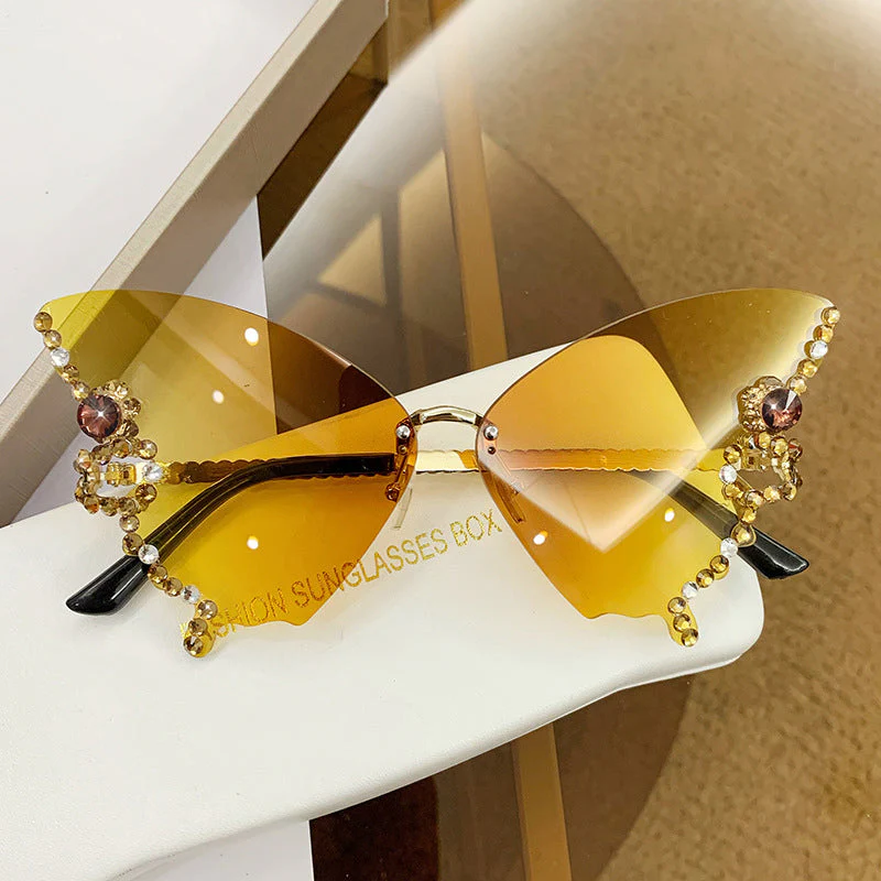 DIAMOND BUTTERFLY SUNGLASSES - Image 15
