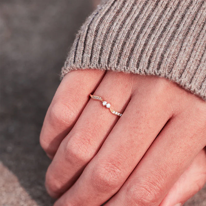 Double Stone Wavy Ring - Image 5