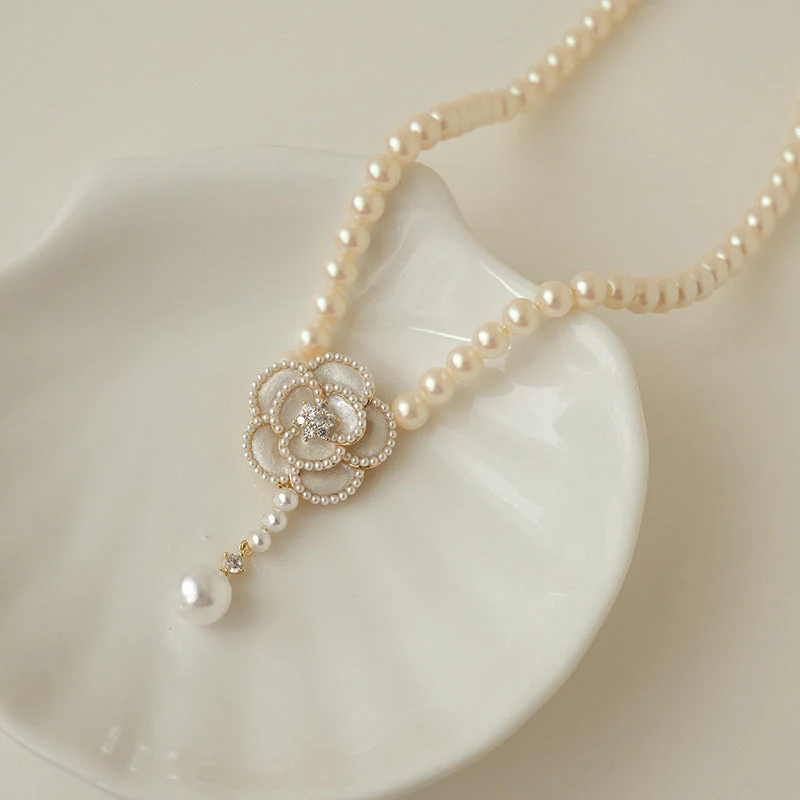 Elegant Pearl Camellia Necklace - Image 11