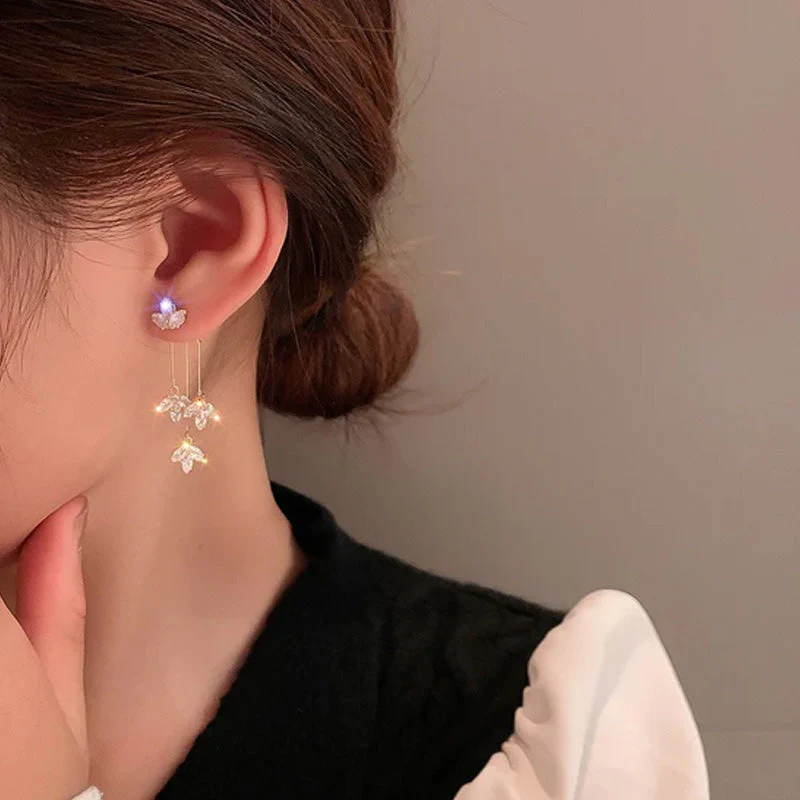Fashion Maple Leaf Earrings - Image 10