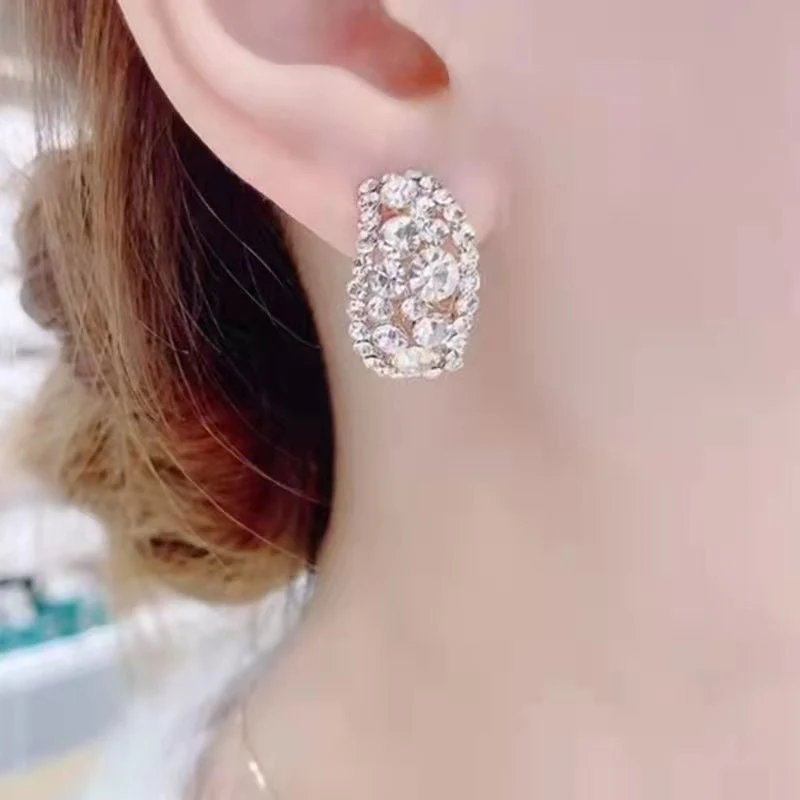 Full Flash Hollow Stud Earrings - Image 3