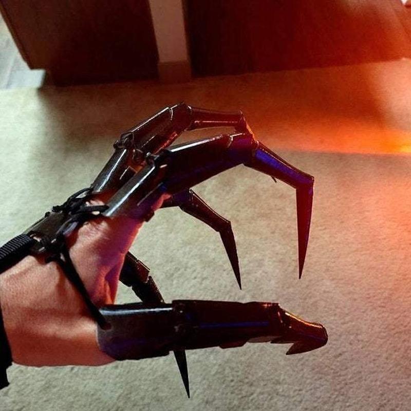 Halloween Props Articulated Fingers - Image 3