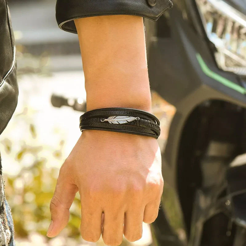 Men's Feather Bracelet - Image 9