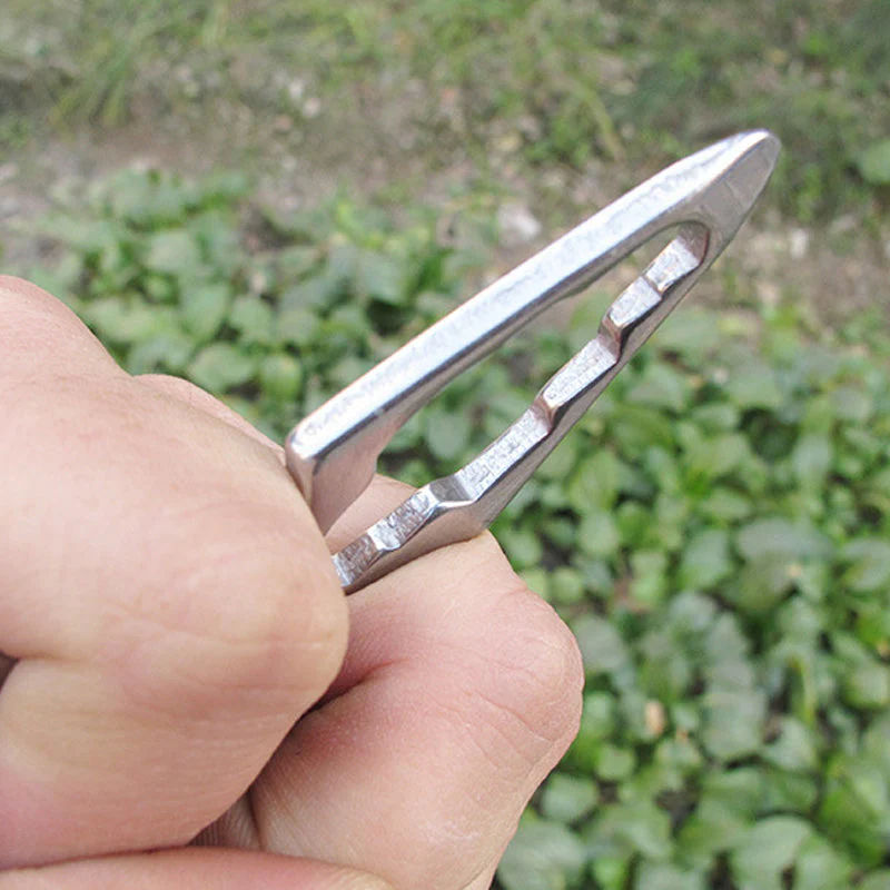 Outdoor Multifunctional Keychain - Image 12