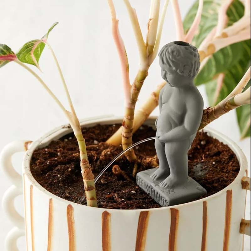 Peeing Boy Self Watering Stake - Image 2