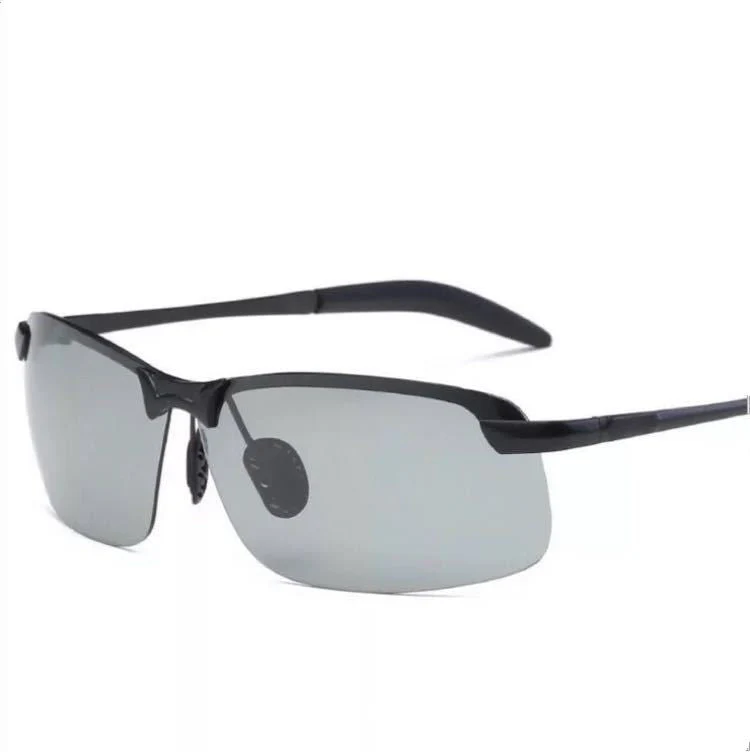 Photochromic Sunglasses with Anti-glare Polarized Lens - Image 17