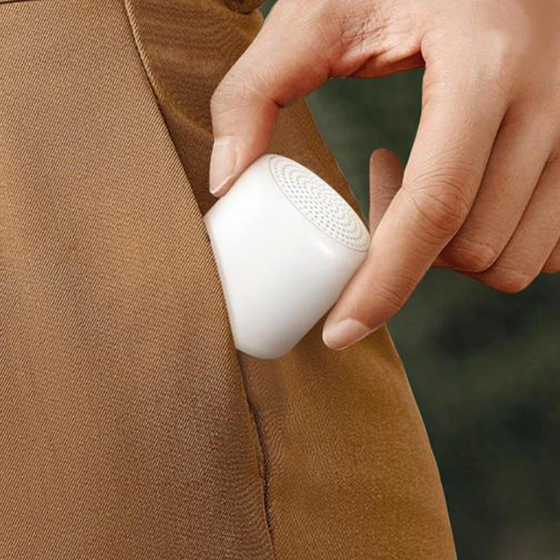 Portable Bluetooth Speaker in Macaroon Color - Image 11