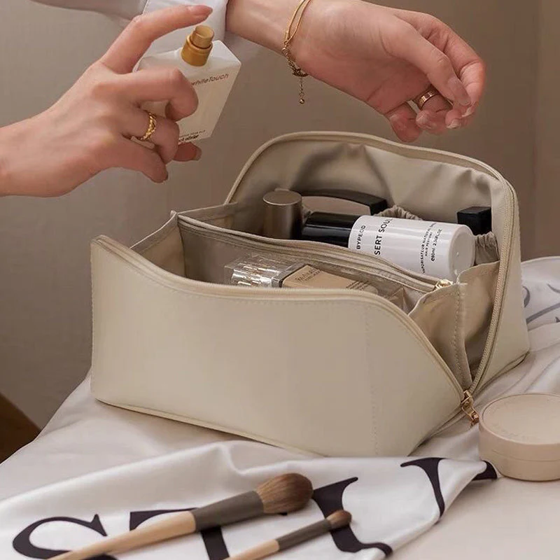 PU Portable Travel Cosmetic Storage Bag - Image 3
