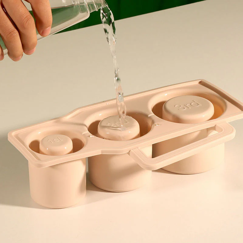 Silicone Ice Cube Tray - Image 5
