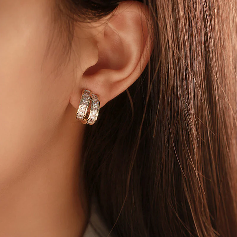Simple C-shaped Diamond Earrings - Image 6