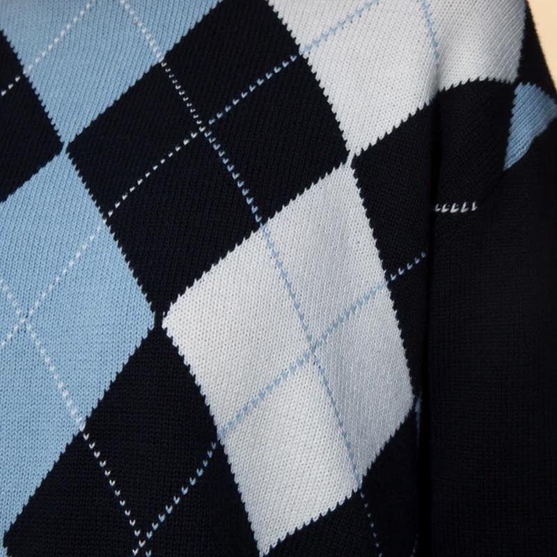 Winter diamond sweater - Image 4