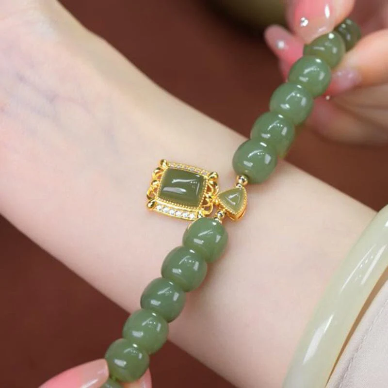 Women's Vintage Bracelet - Image 3