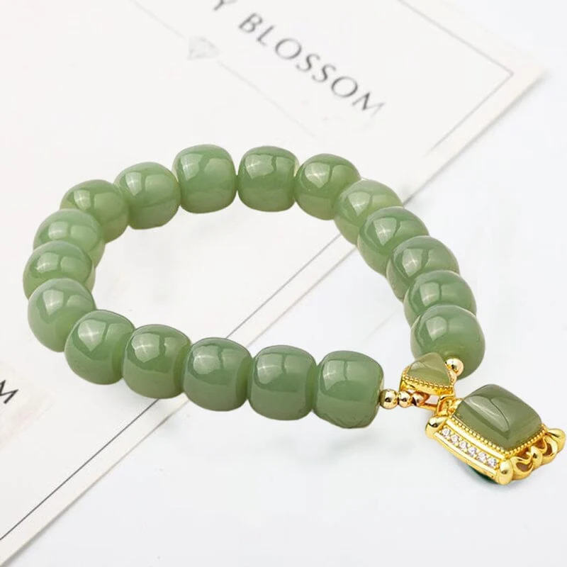 Women's Vintage Bracelet - Image 6