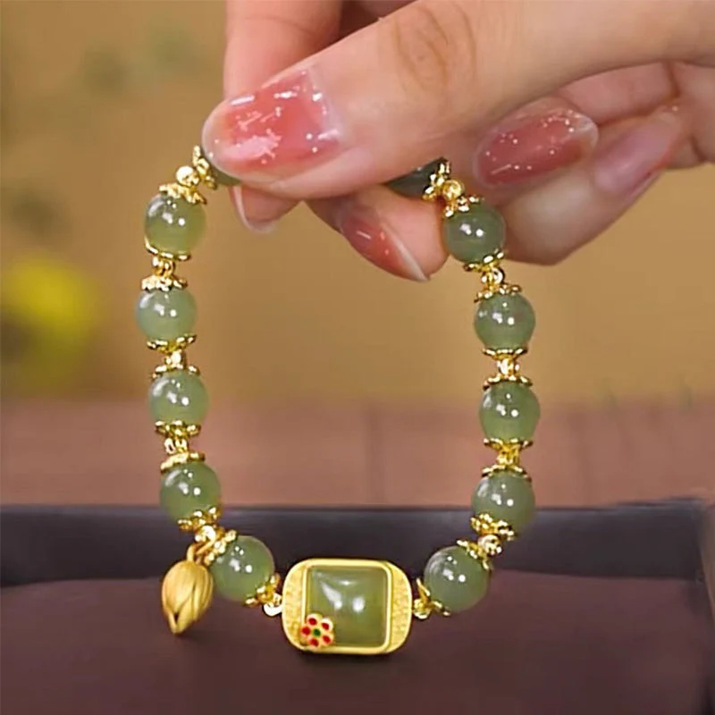 Women's Vintage Bracelet - Image 5